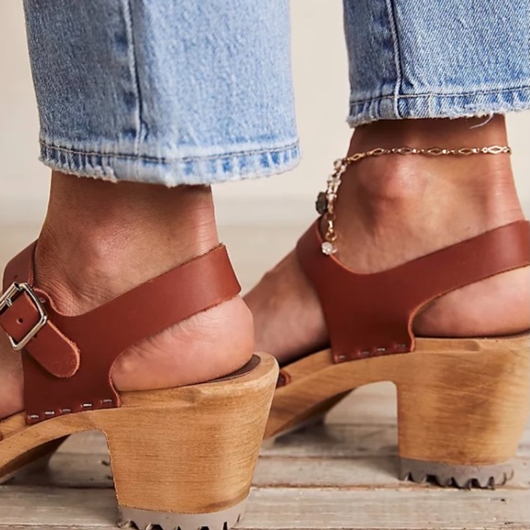 Free People Abby Clog Heels - Picture 2 of 3
